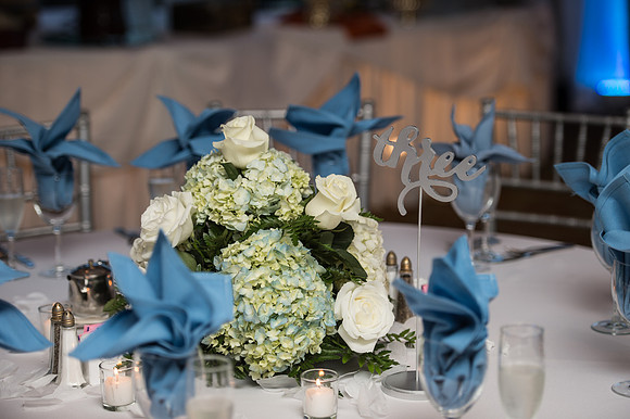 Leah Langley Photography – Florida Wedding Photographer – south Florida wedding photographer – Jacaranda country club wedding -blue wedding centerpieces