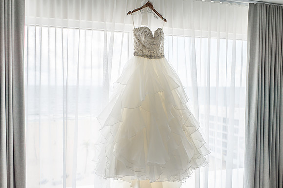 Leah Langley Photography – Florida Wedding Photographer – south Florida wedding photographer – Jacaranda country club wedding -tulle wedding gown